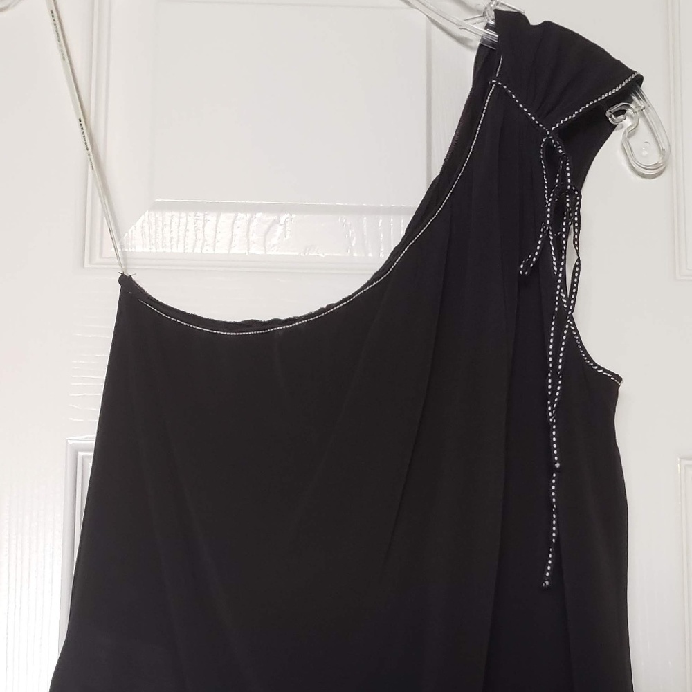 Like New Max Studio One Shoulder Black Top - Local Pickup Available Vancouver WA